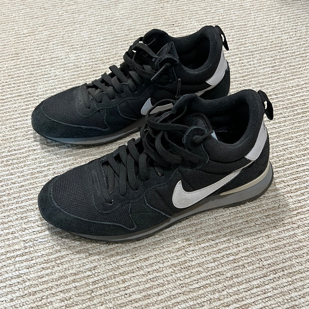 Nike shoes